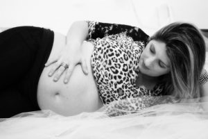person-black-and-white-woman-white-photography-time-727453-pxhere.com