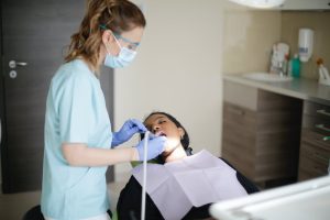 Soins dentaires